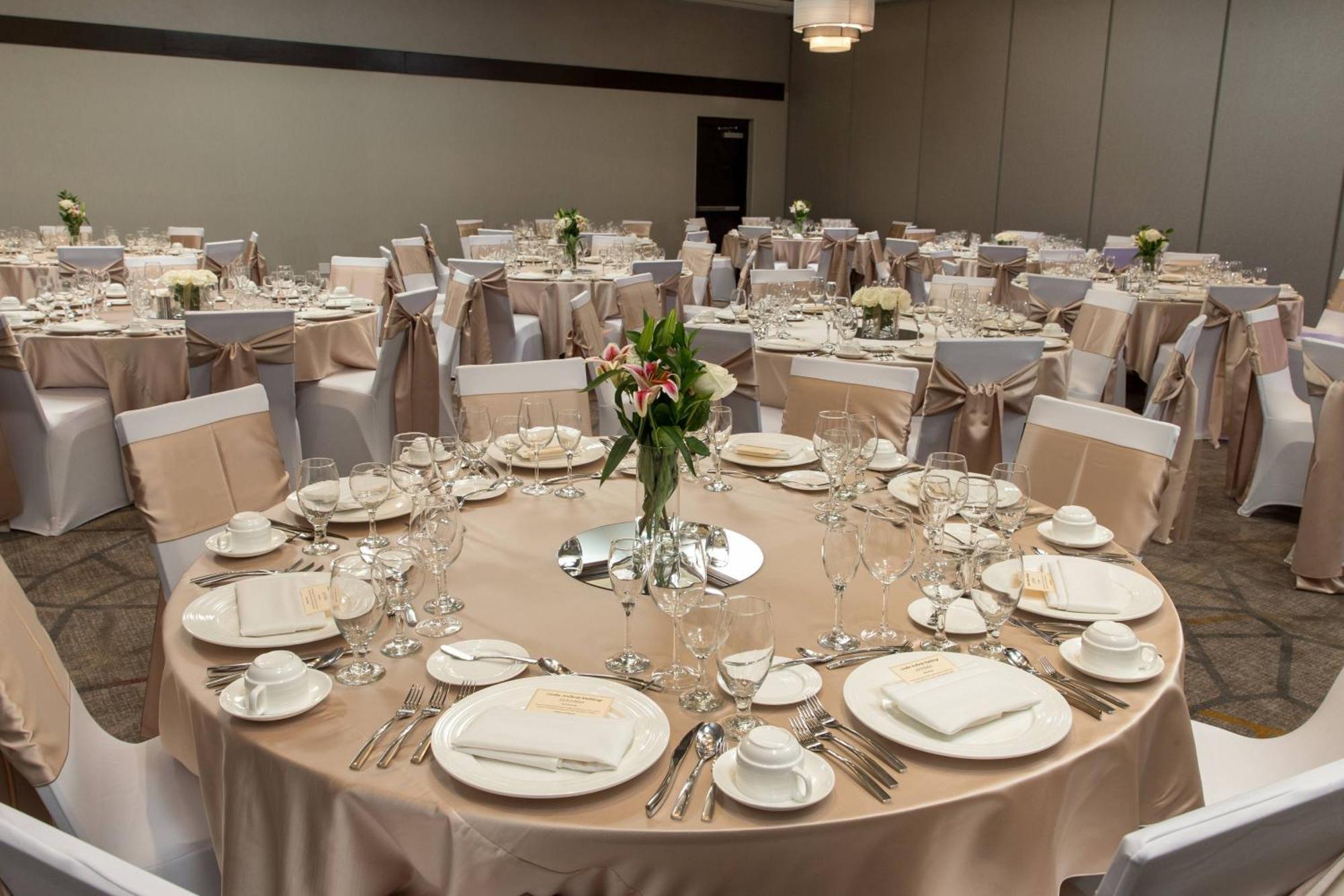 Courtyard By Marriott Lafayette Hotel Bagian luar foto