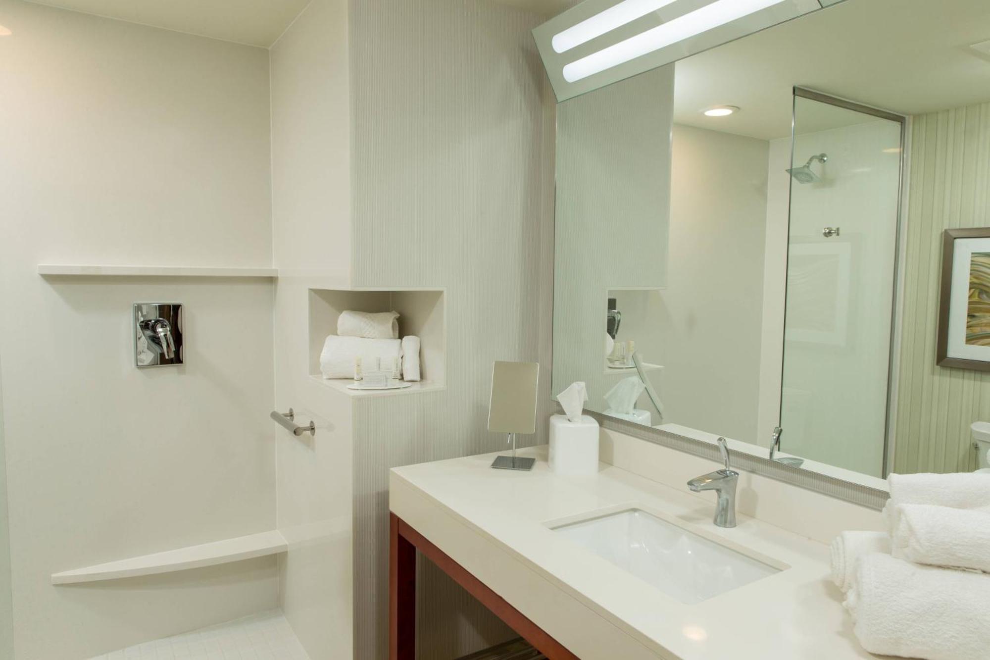 Courtyard By Marriott Lafayette Hotel Bagian luar foto