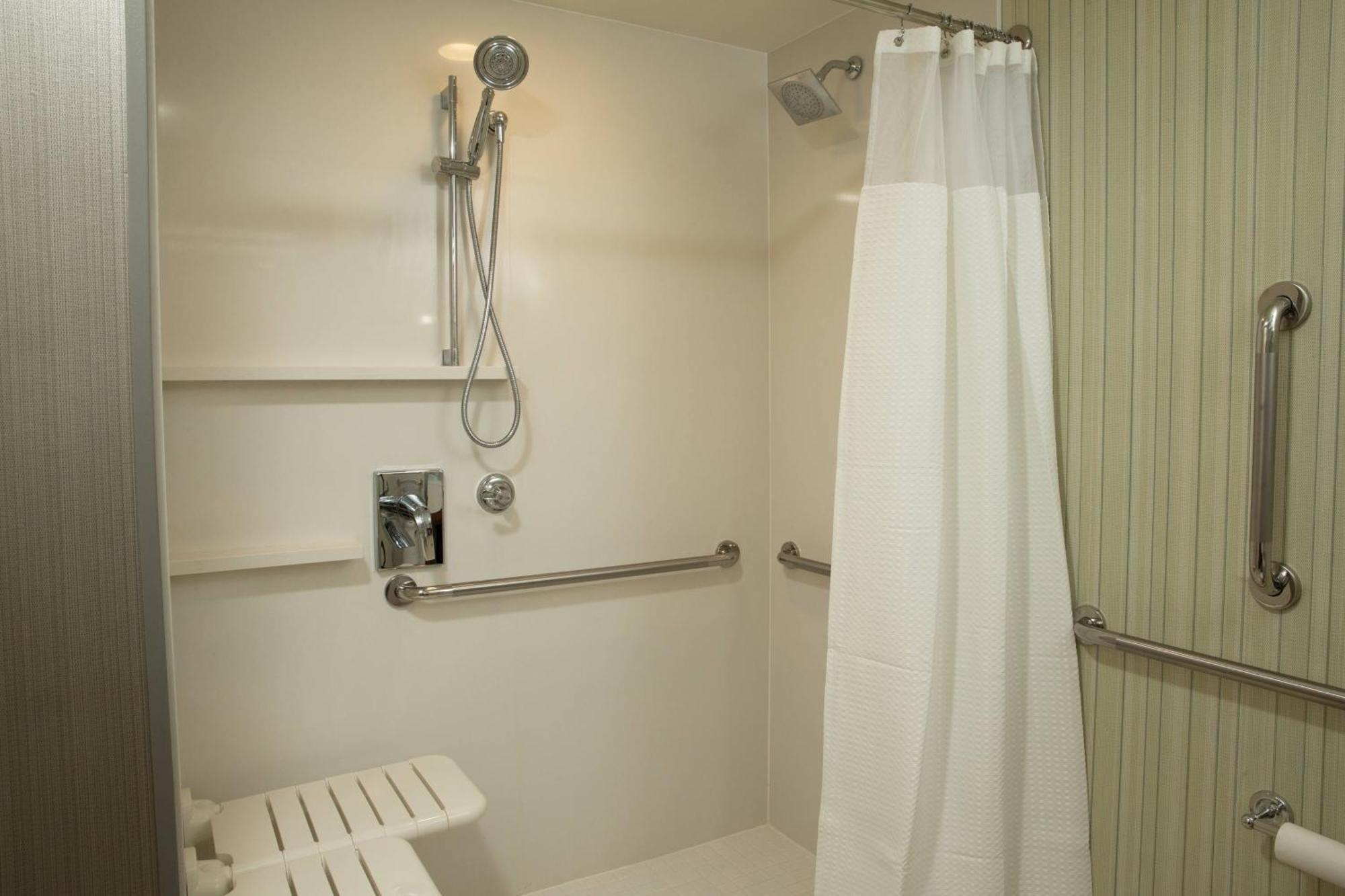 Courtyard By Marriott Lafayette Hotel Bagian luar foto