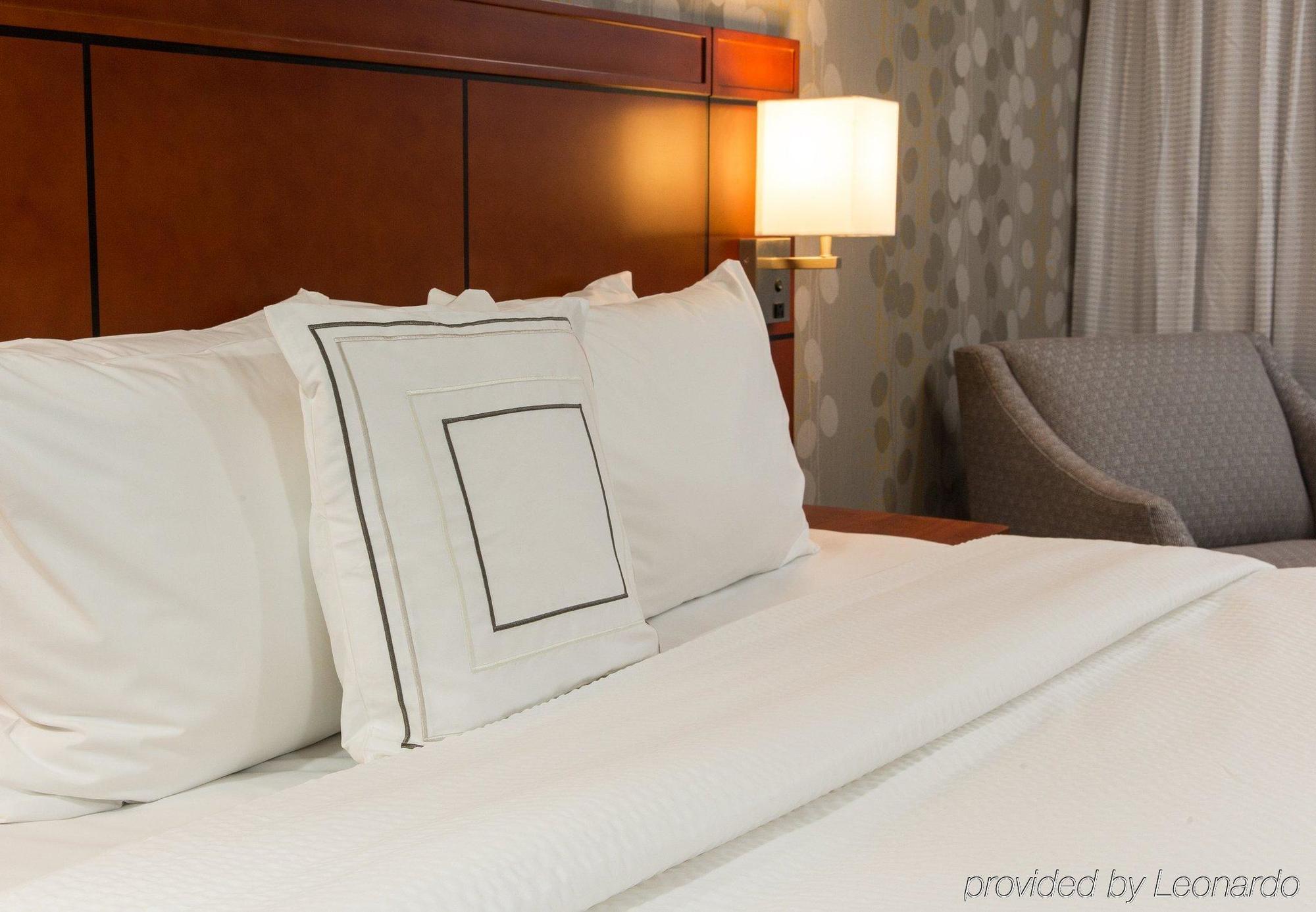 Courtyard By Marriott Lafayette Hotel Bagian luar foto